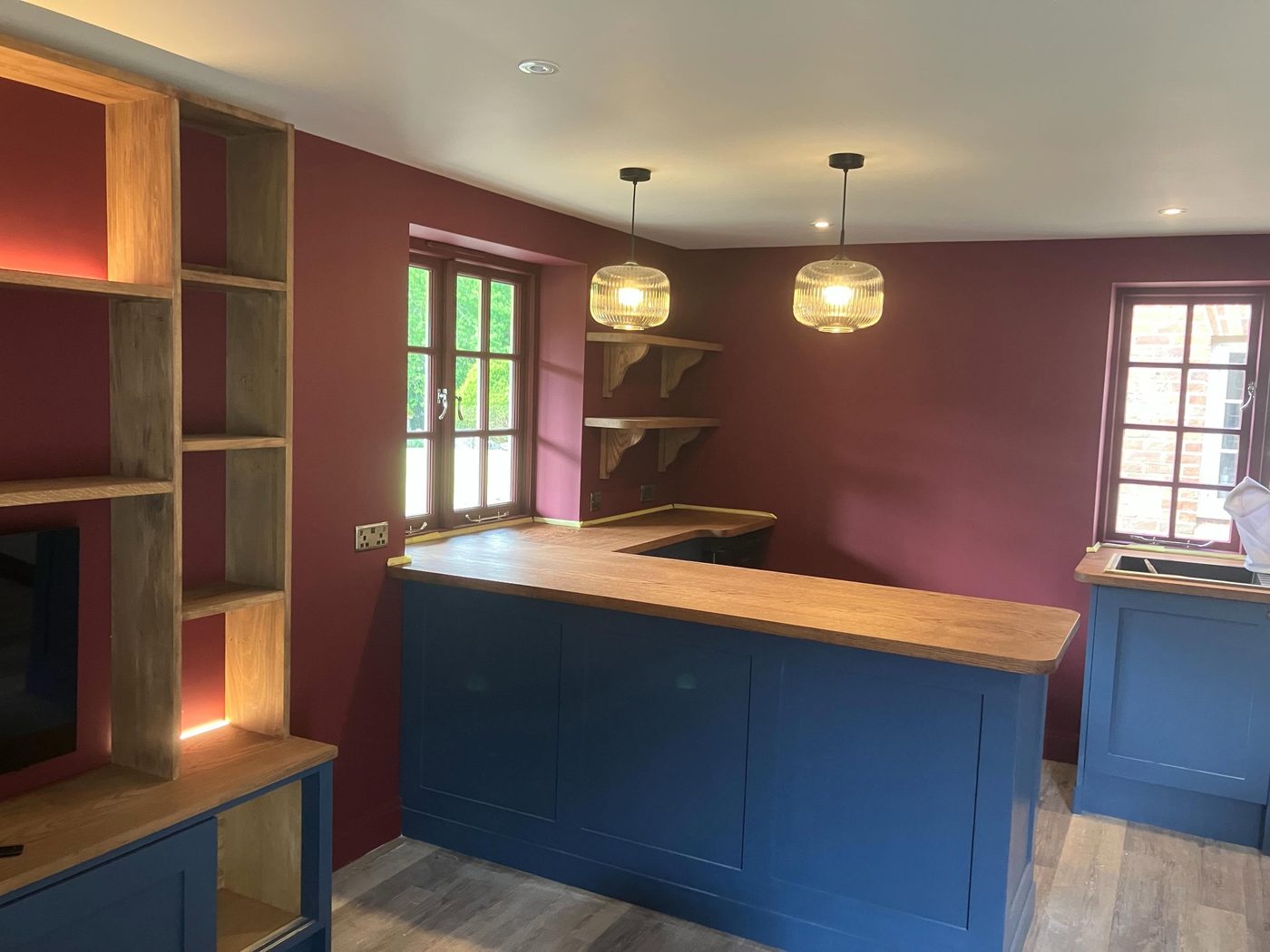 Kitchen & cabinetry