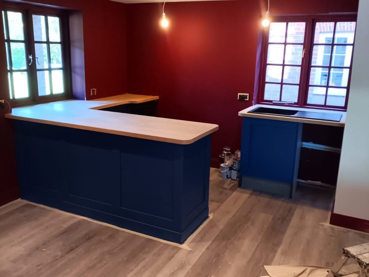 Fitted office units